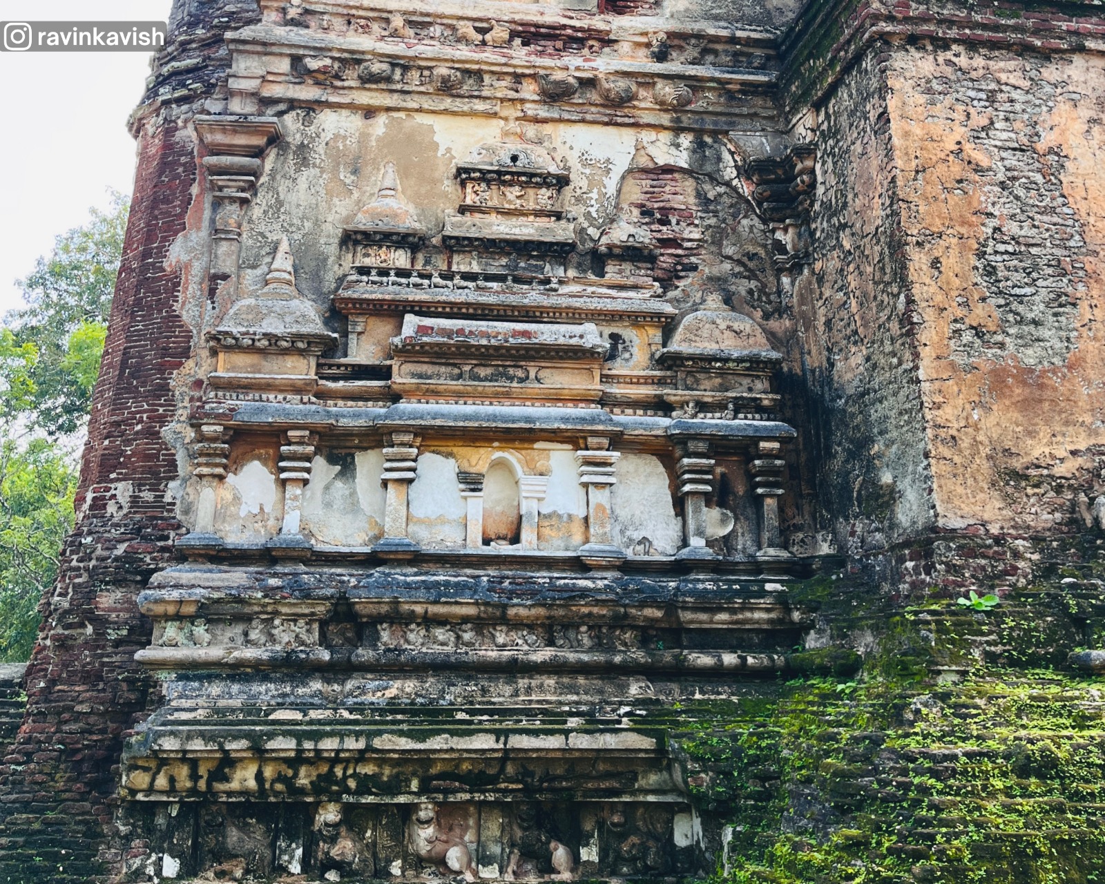 Fine carvings and sculpted figures on the temple’s outer wall of Lankathilaka Temple at Alahana Pirivena, Polonnaruwa