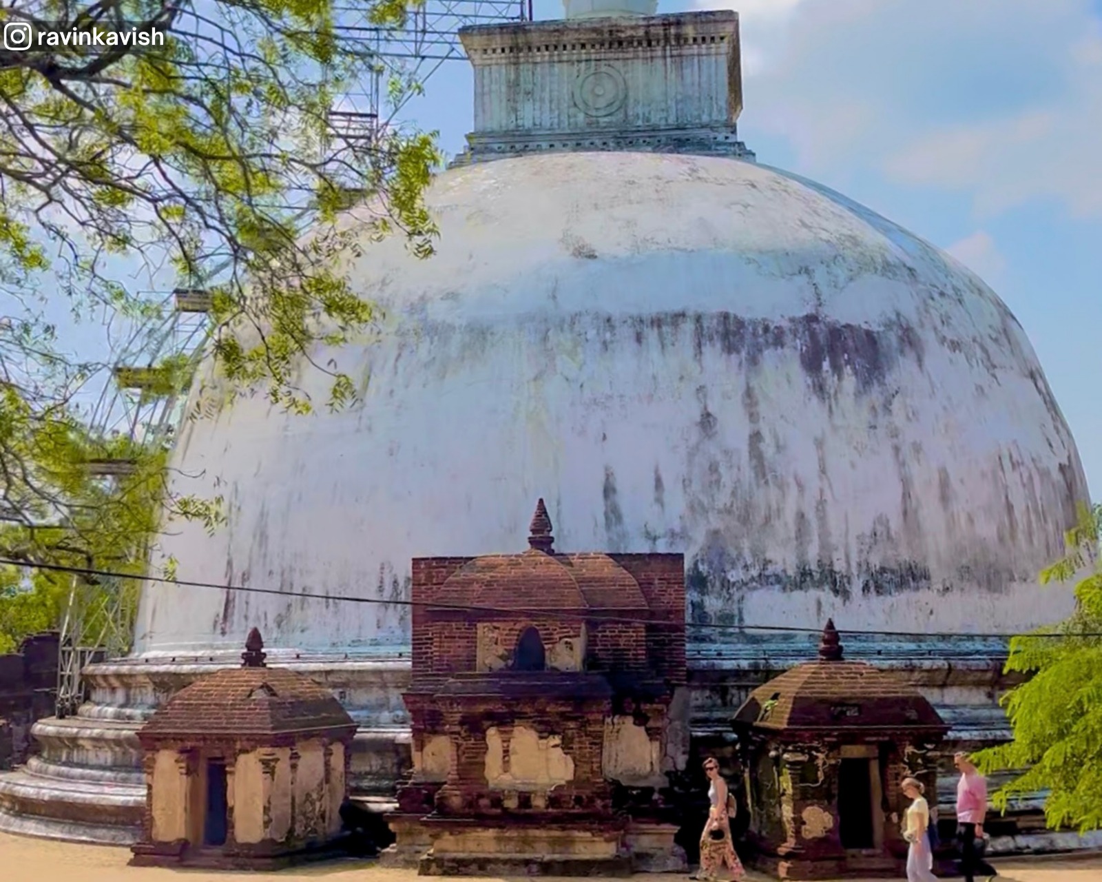 Kiri Vehera stupa with its Waahalkadas (frontispieces) at Alahana Monastery in Polonnaruwa