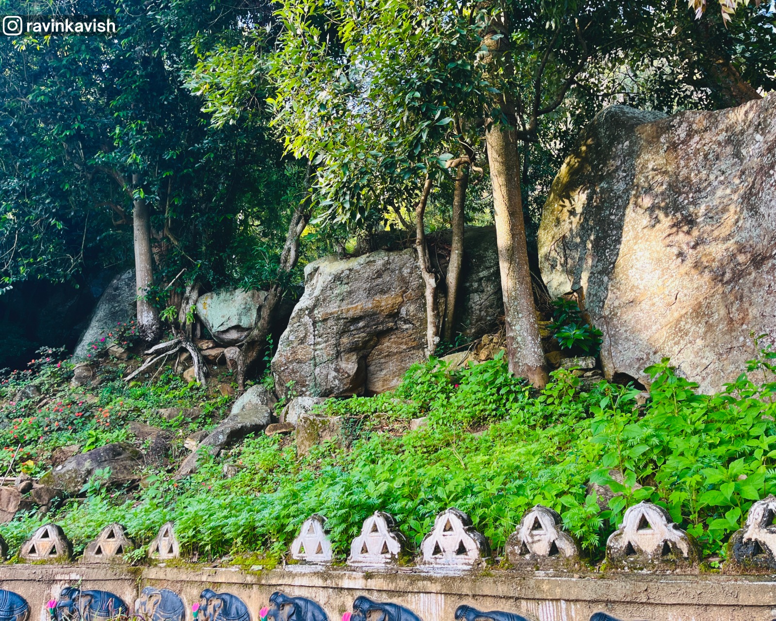 Natural rock formations and trees on the right side of Ravana Royal Temple near Ella