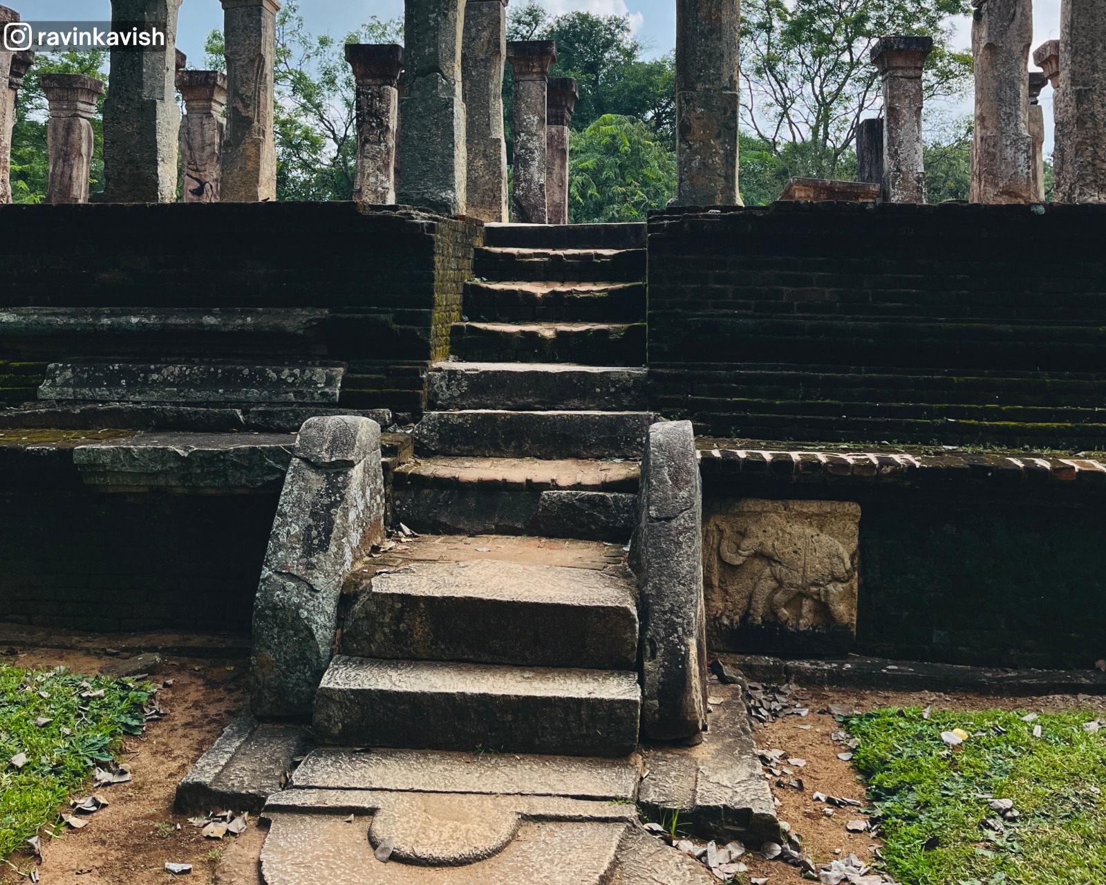 Small entrance staircase to the Council Chamber of Nishshankamalla in Polonnaruwa