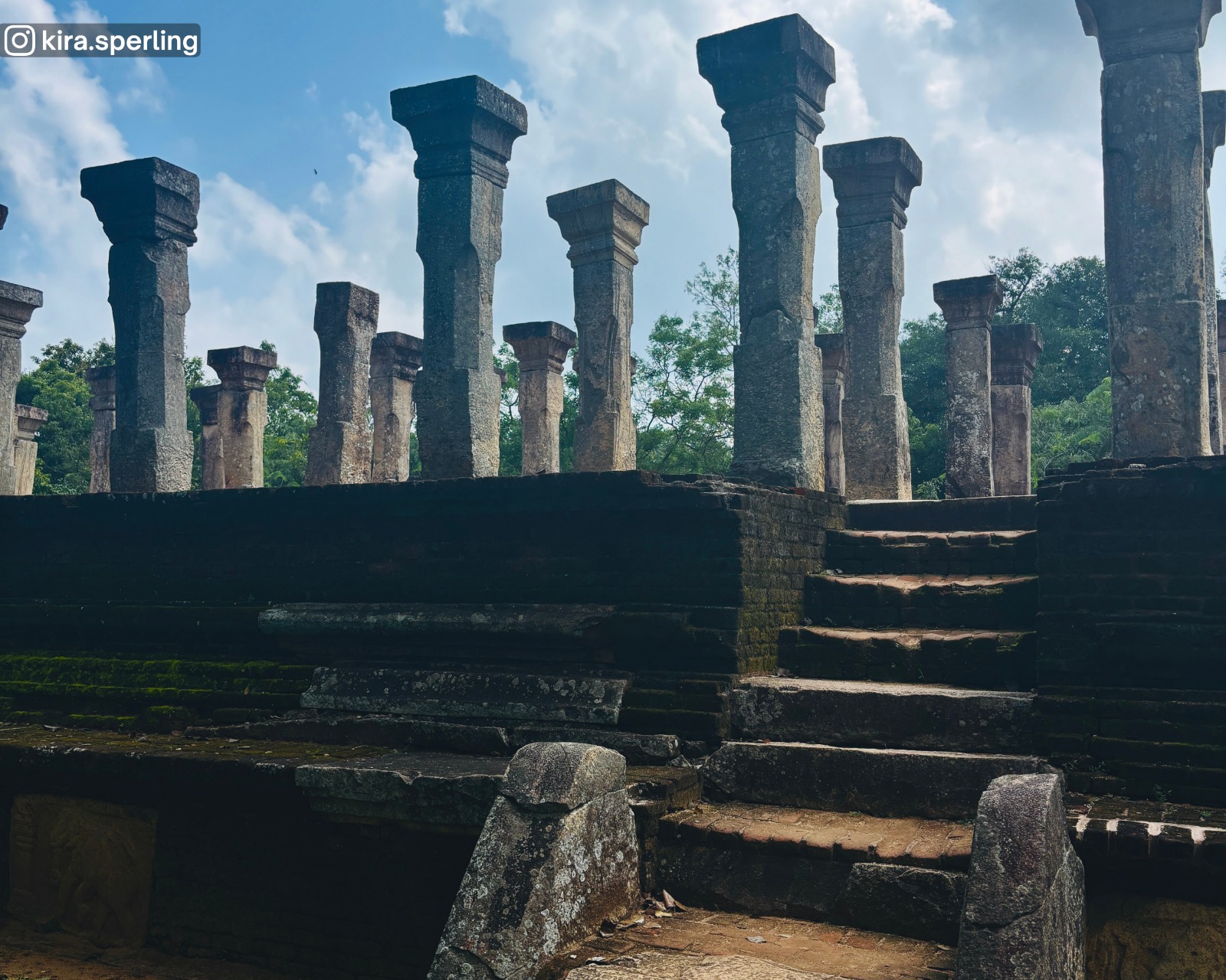 Small entrance to the Council Chamber of Nishshankamalla in Polonnaruwa
