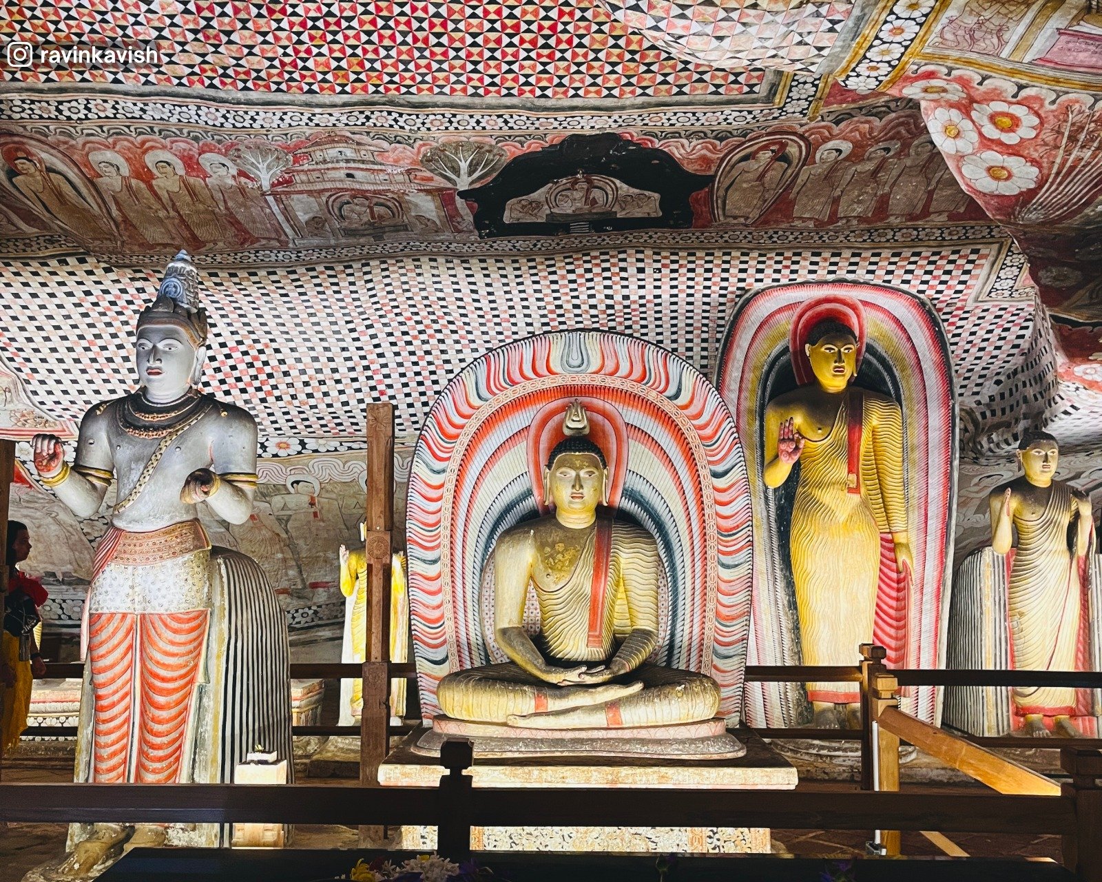 Dambulla Royal Cave Temple main cave