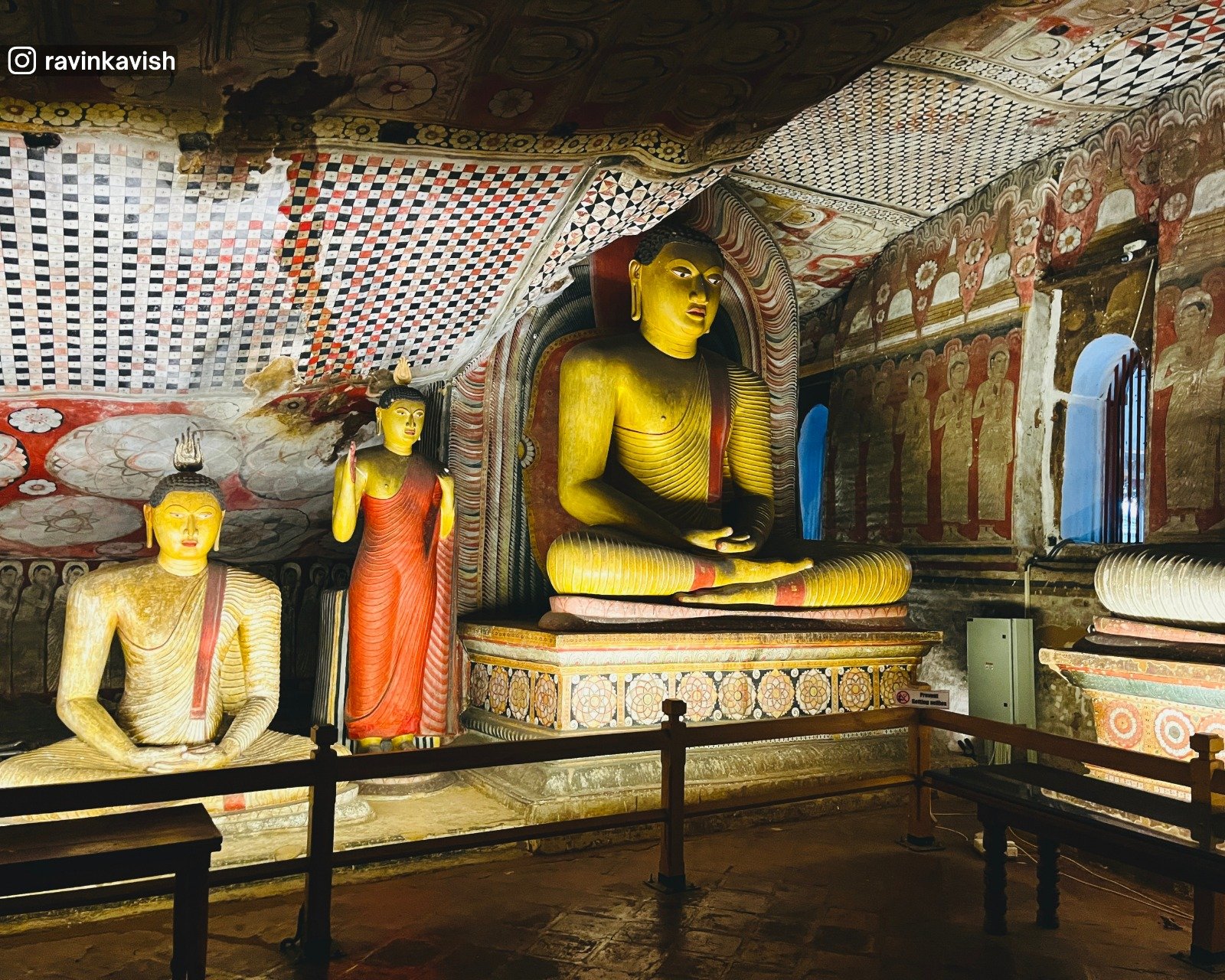 Dambulla Royal Cave Temple main cave