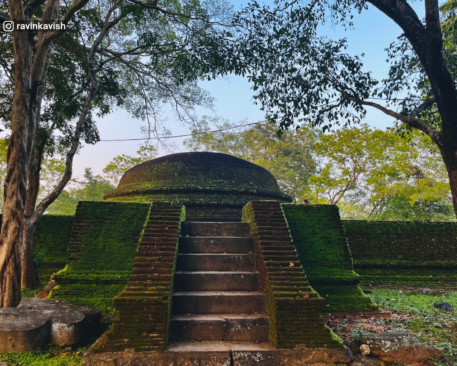 Accessory pagoda at Alahana Monastery, Polonnaruwa