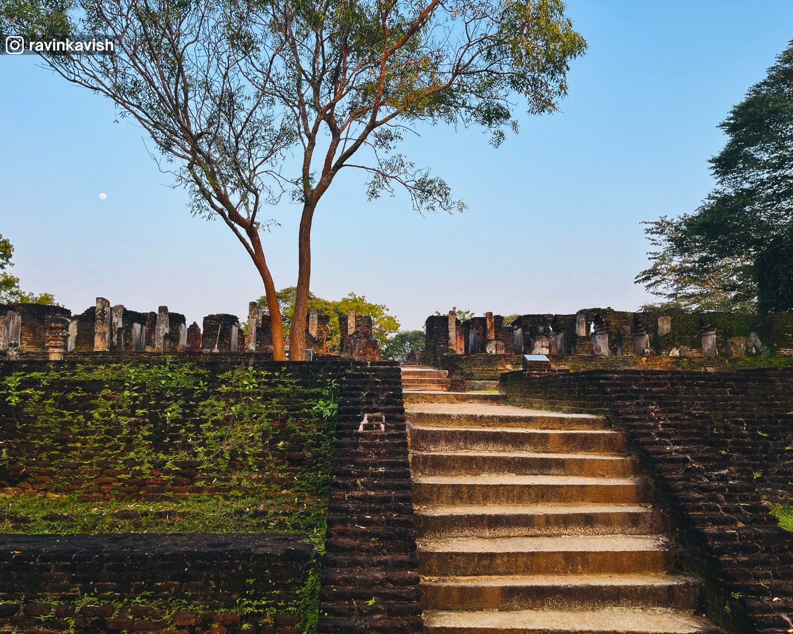 Baddha Sima Prasadaya (sacred boundary hall)