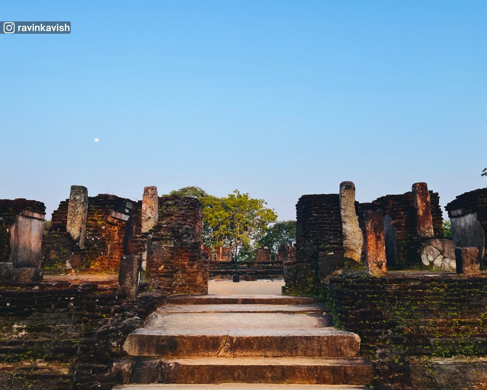 Baddha Sima Prasadaya (sacred boundary hall)