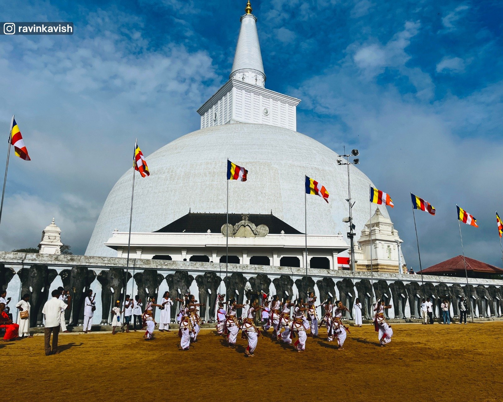 Ruwanwelisaya Stupa