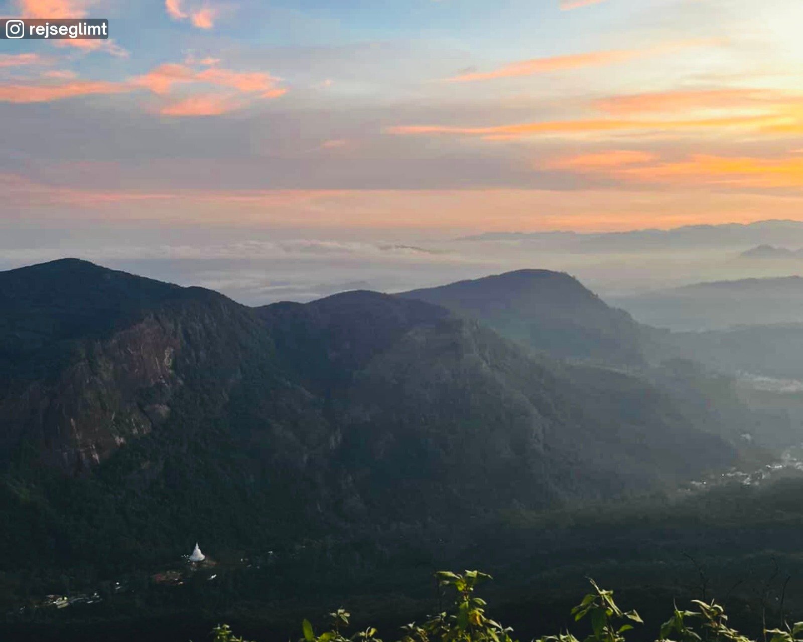 Adam’s Peak (Sri Pada)