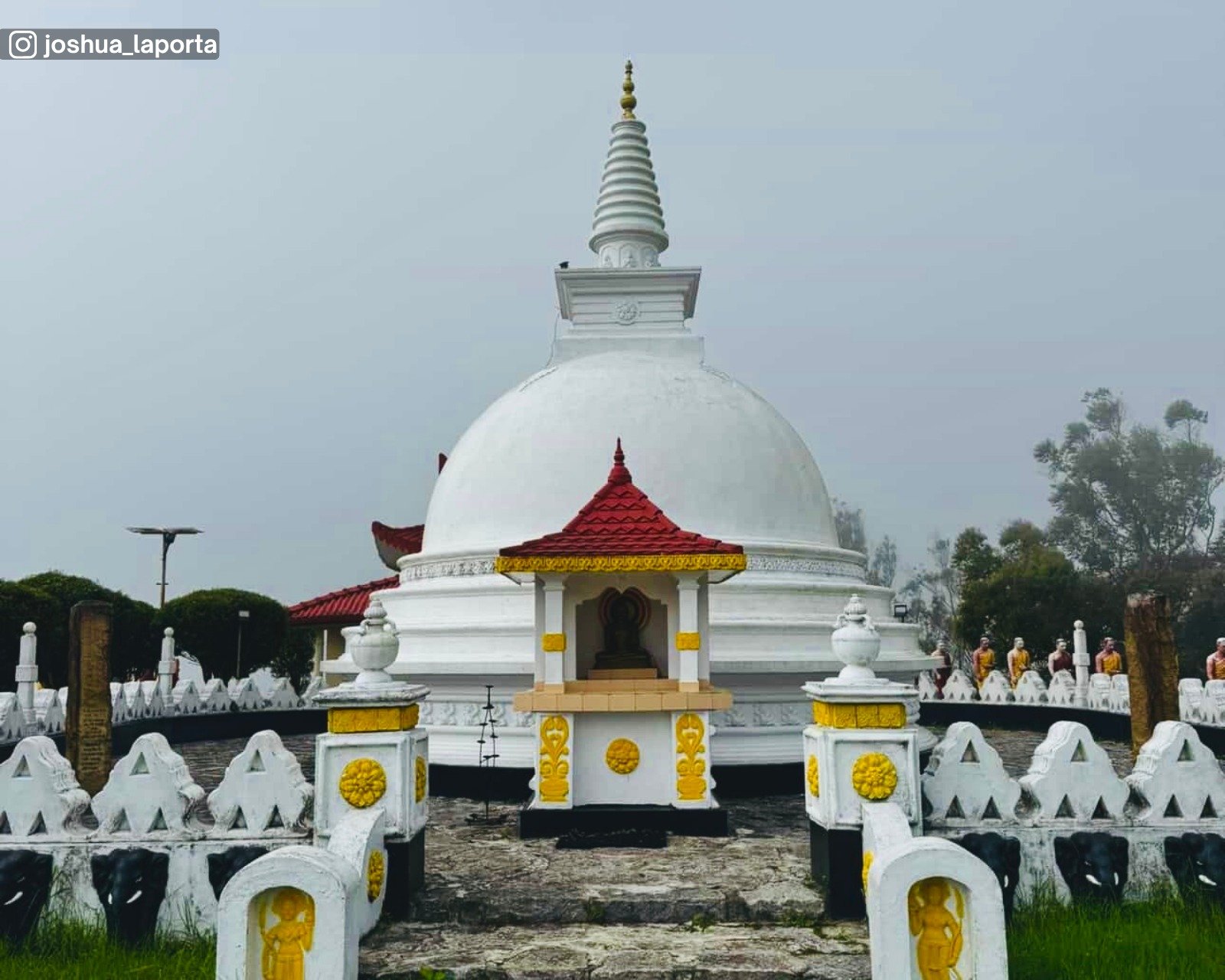 Swarnagiri Maha Viharaya Single Tree Temple