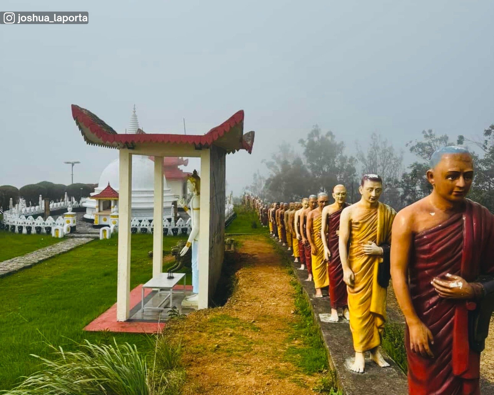 Swarnagiri Maha Viharaya Single Tree Temple