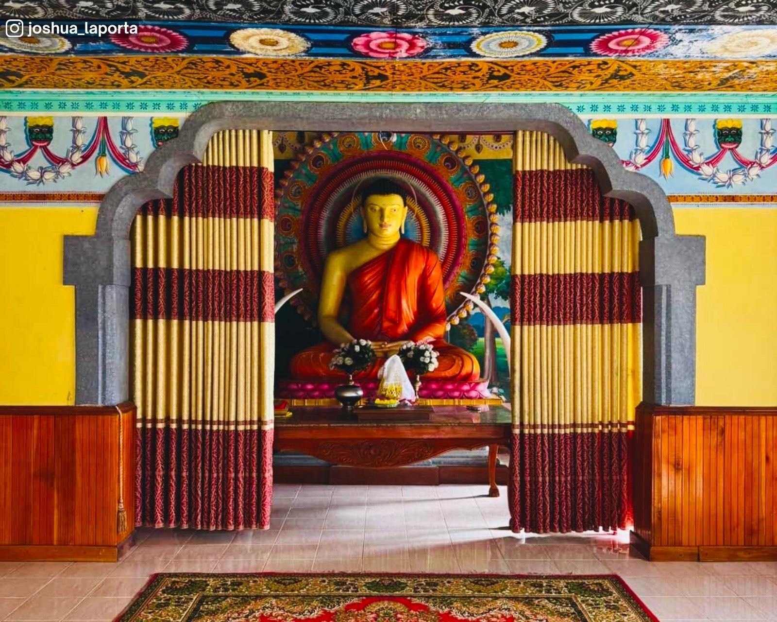 Swarnagiri Maha Viharaya Single Tree Temple