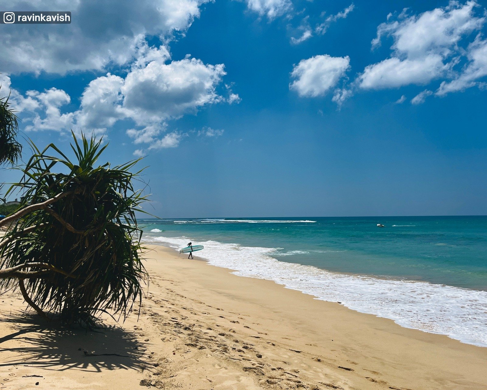 Kathaluwa West Beach surf point