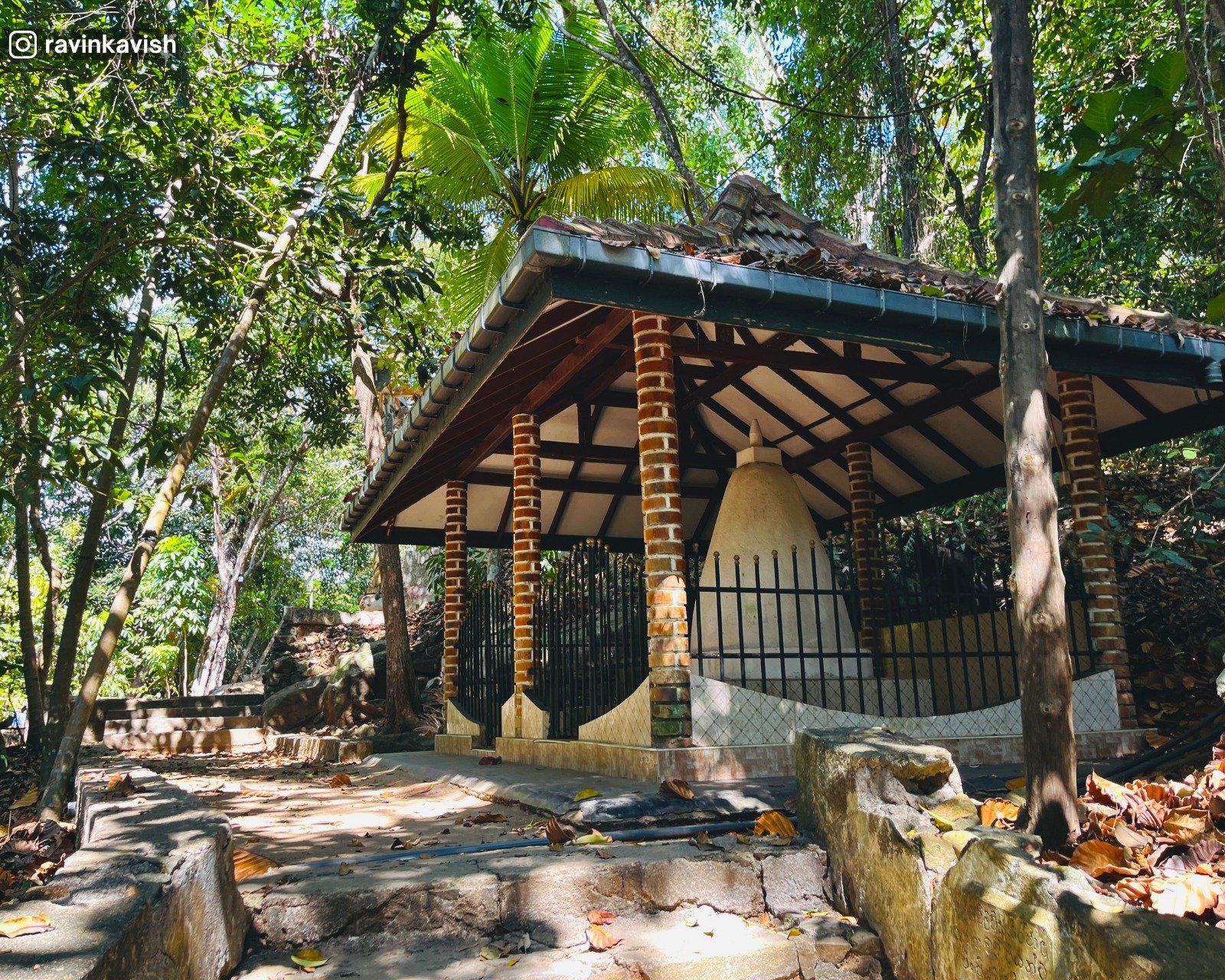 Thalathuduwa Buddhist Monastery stupas