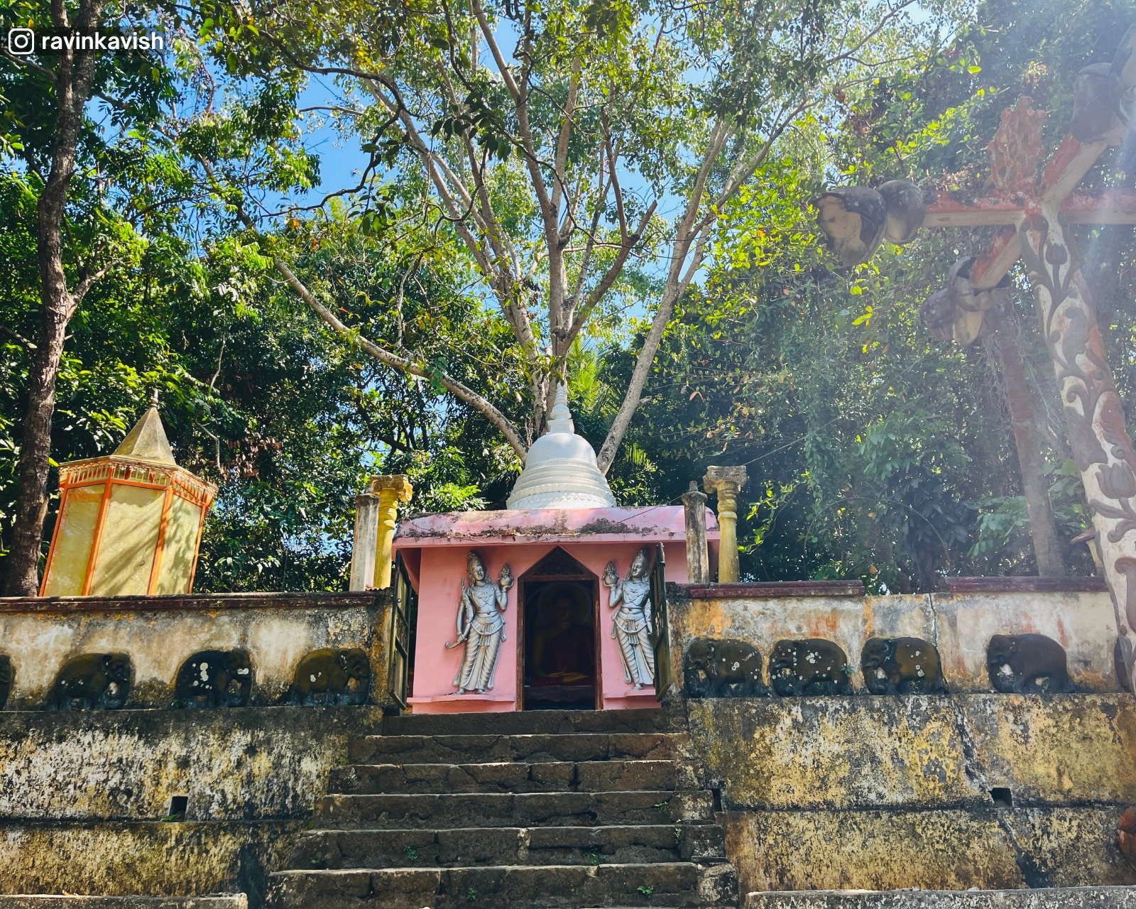 Thalathuduwa Buddhist Monastery image house