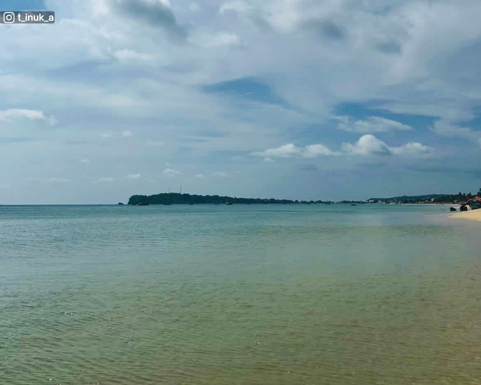 Uppuveli Beach
