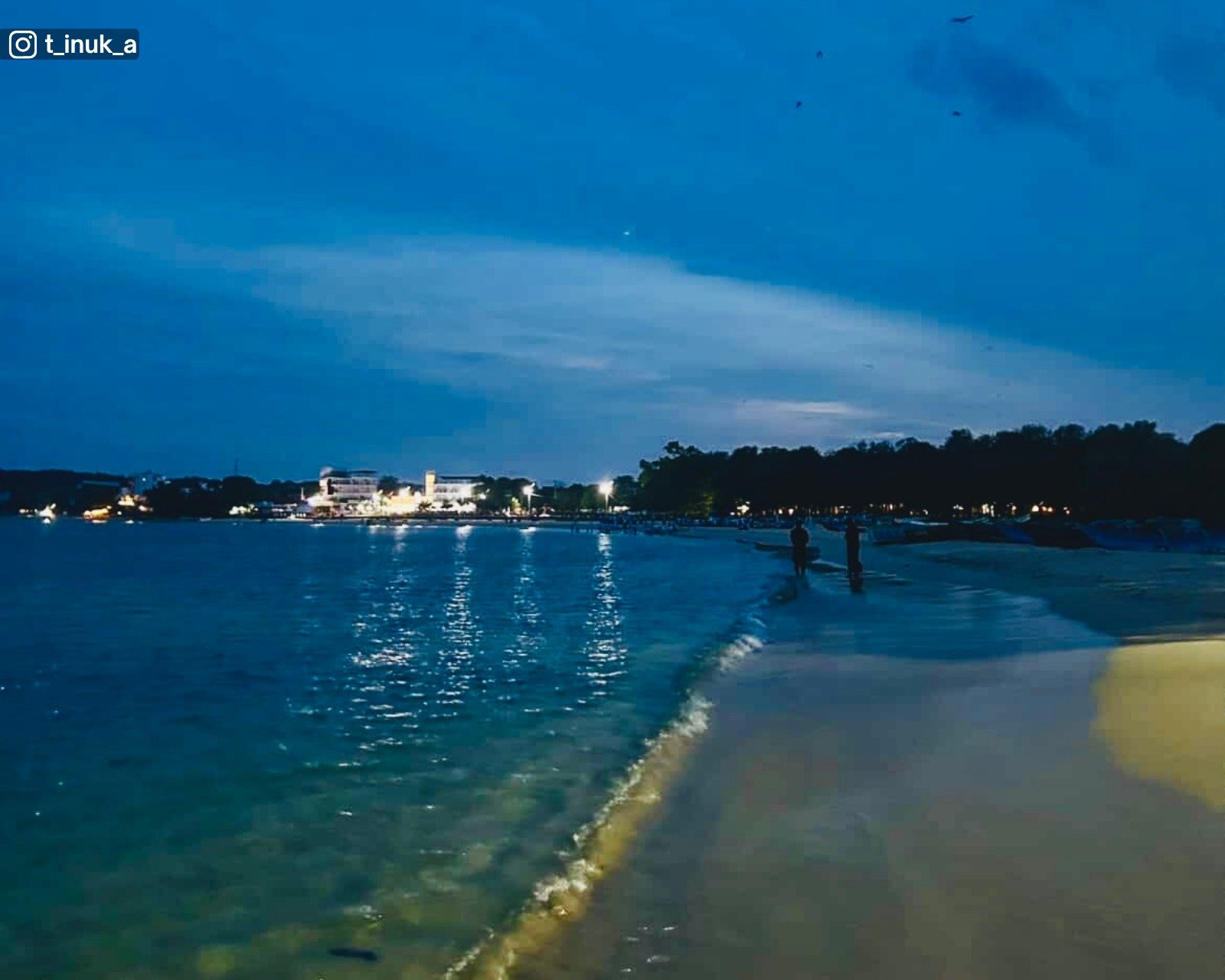 Dutch Bay Beach​