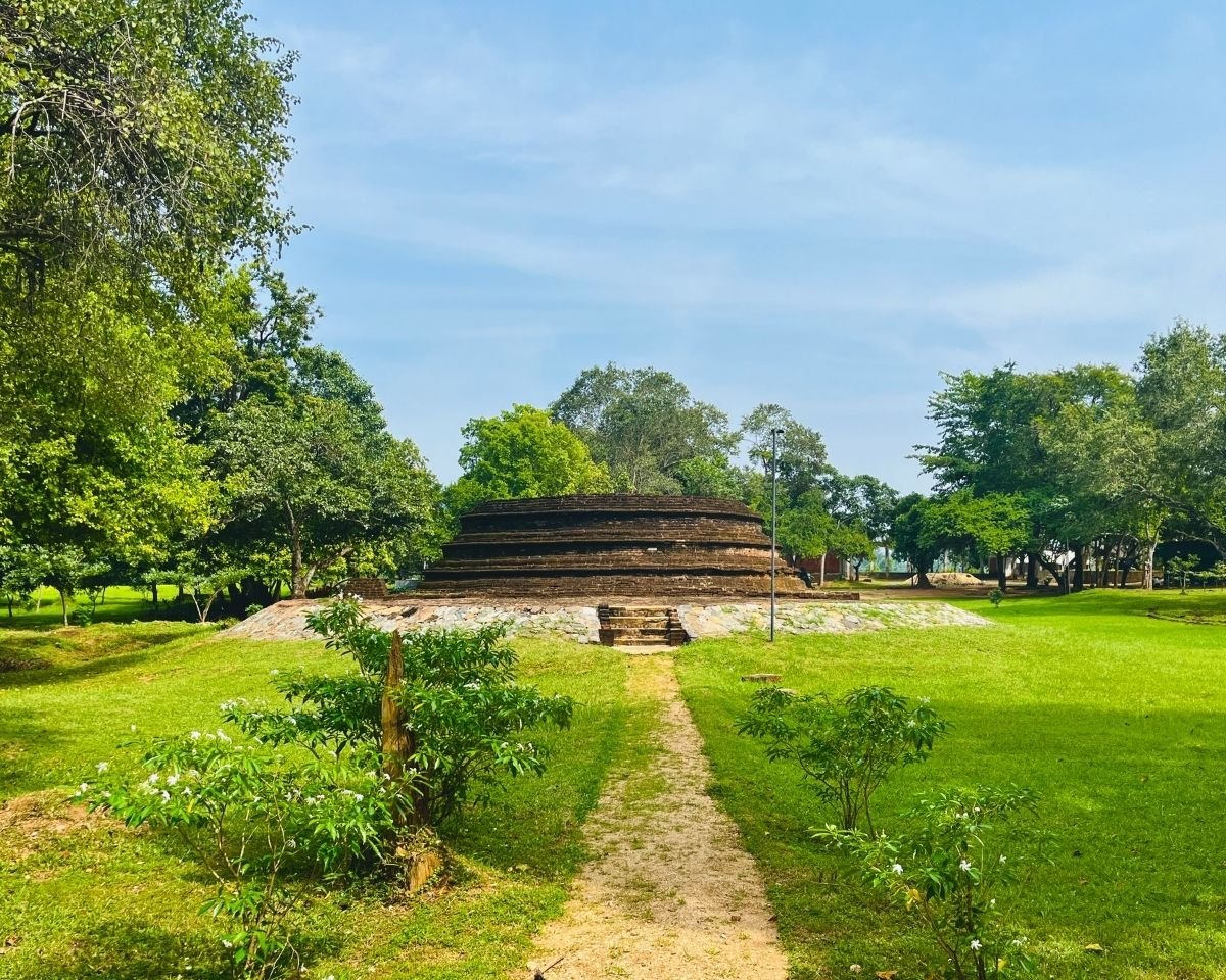 Ruined brick stupa near the entrance to Buduruwagala