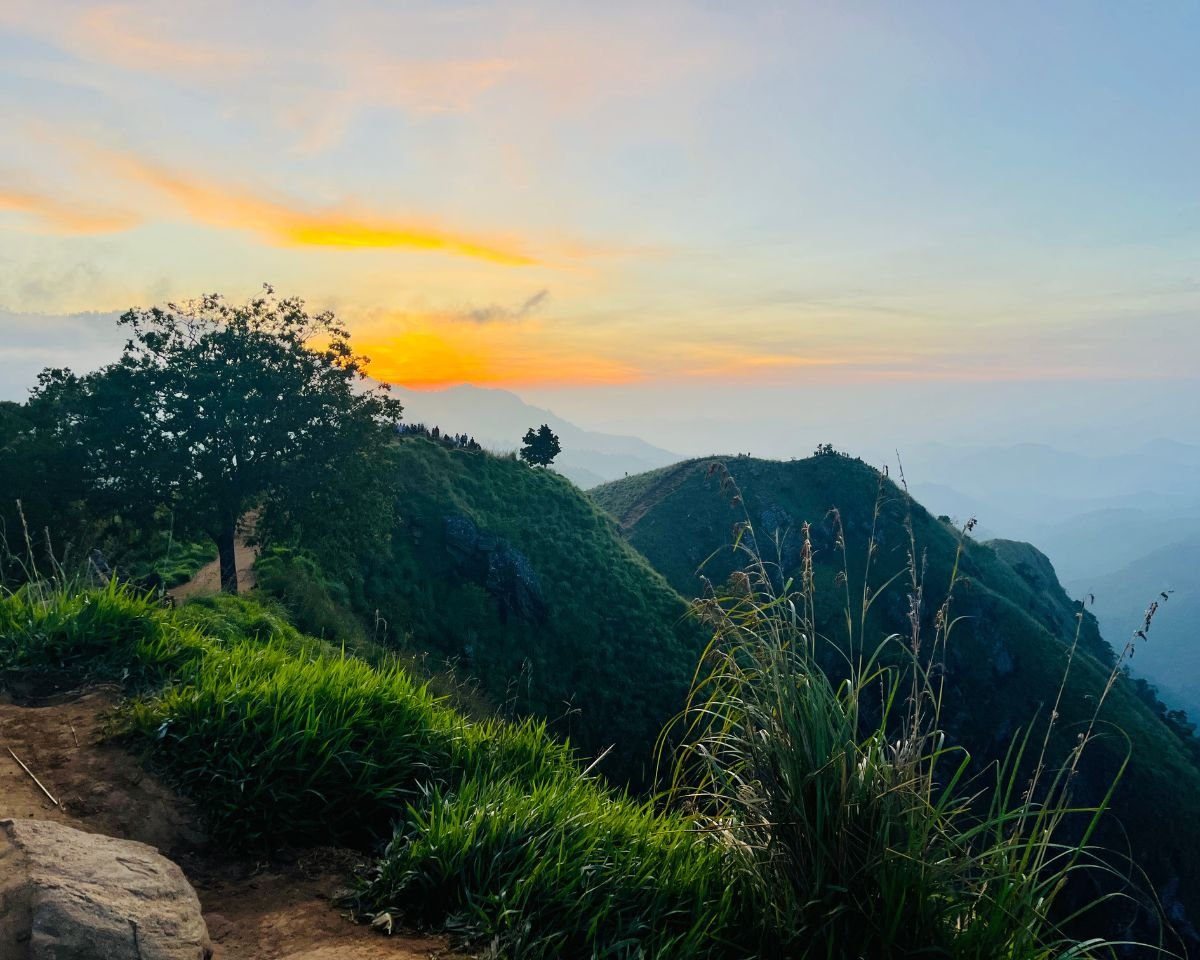 Sunrise over the ridges of Ella from the summit
