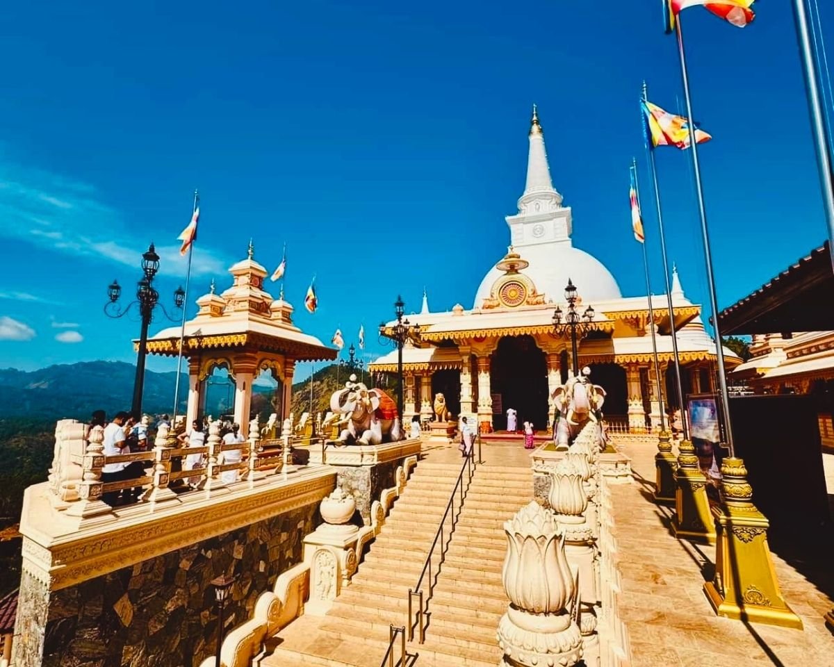 Grand staircase leading to the Sri Satbudu Maha Seya